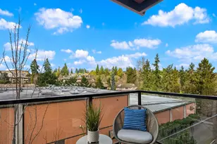 1085 103rd Ave NE, Bellevue, WA 98004 - Photo 9