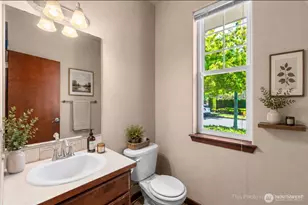 2124 Lakewood Dr SE, Olympia, WA 98501 - Photo 9
