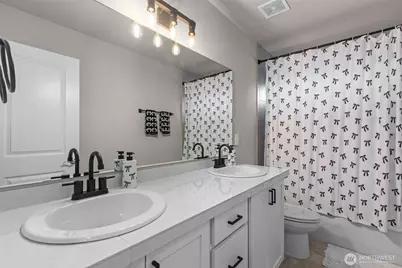 19042 123rd Avenue SE, Renton, WA 98058 - Photo 23