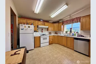 154 Mossyrock Road W #4, Mossyrock, WA 98564 - Photo 7