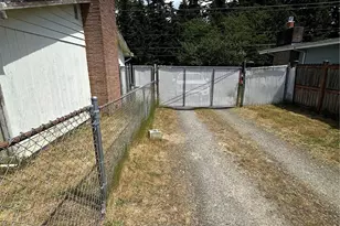 2712 67th Ave W, University Place, WA 98466 - Photo 7