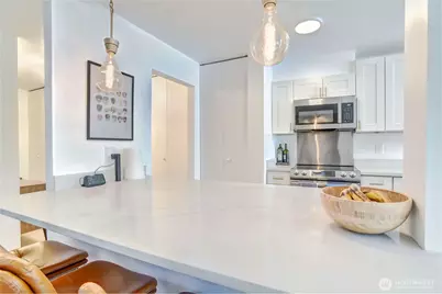4545 Sand Point Way NE #302, Seattle, WA 98105 - Photo 7