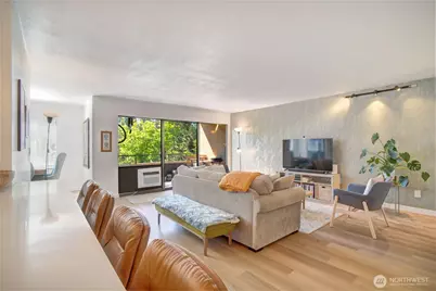 4545 Sand Point Way NE #302, Seattle, WA 98105 - Photo 9