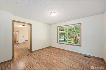 5208 Brentwood Drive SE, Lacey, WA 98503 - Photo 11