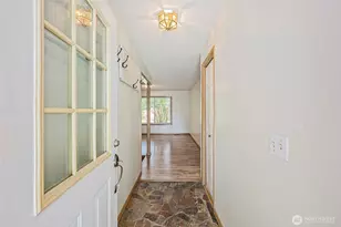 5208 Brentwood Dr SE, Lacey, WA 98503 - Photo 3