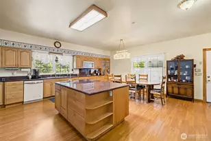 5611 S Doss Rd, Port Angeles, WA 98362 - Photo 9