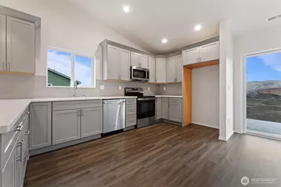 924 La Vista Drive, Warden, WA 98857 - Photo 5