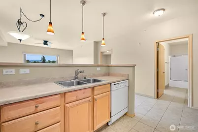 516 Darby Drive #309, Bellingham, WA 98226 - Photo 7