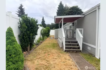 210 37th St SE #35, Auburn, WA 98002 - Photo 3
