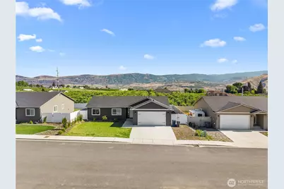 2468 3rd Street SE, East Wenatchee, WA 98802 - Photo 27