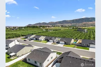 2468 3rd Street SE, East Wenatchee, WA 98802 - Photo 29