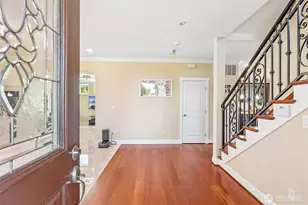 1006 N 28th Pl, Renton, WA 98056 - Photo 3