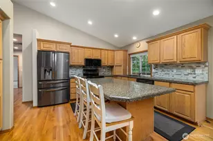 22736 Buchanan St, Mount Vernon, WA 98273 - Photo 11