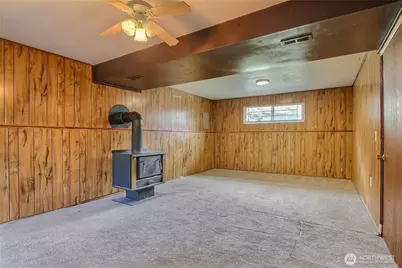 707 Alvord Avenue N, Kent, WA 98031 - Photo 13