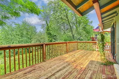 707 Alvord Avenue N, Kent, WA 98031 - Photo 3