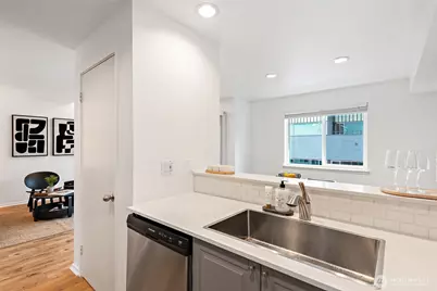 1926 Fairview Avenue E #307, Seattle, WA 98102 - Photo 17