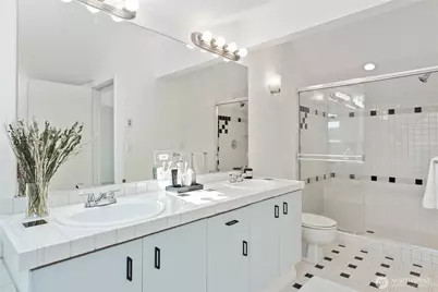 1926 Fairview Avenue E #307, Seattle, WA 98102 - Photo 25