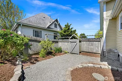 306 Potter, Bellingham, WA 98225 - Photo 37