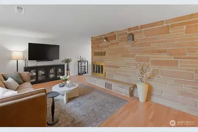 24303 59th Avenue W, Mountlake Terrace, WA 98043 - Photo 7