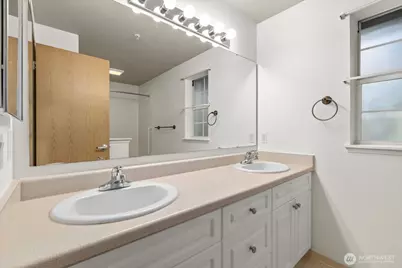 23339 Cedar Way #A-205, Mountlake Terrace, WA 98043 - Photo 15