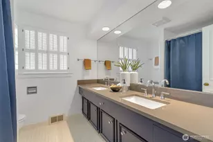 3657 W Viewmont Wy W, Seattle, WA 98199 - Photo 21