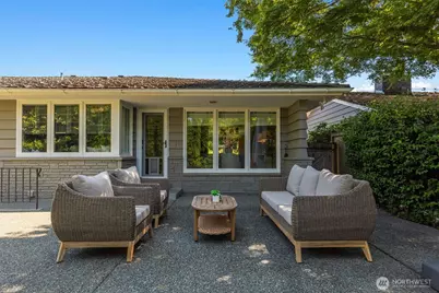 3657 W Viewmont Way W, Seattle, WA 98199 - Photo 37