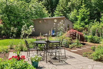 11323 E Riverside Drive, Bothell, WA 98011 - Photo 31