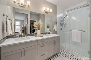 14605 179th Ave E, Bonney Lake, WA 98391 - Photo 17