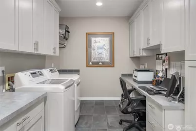 14605 179th Avenue E, Bonney Lake, WA 98391 - Photo 23