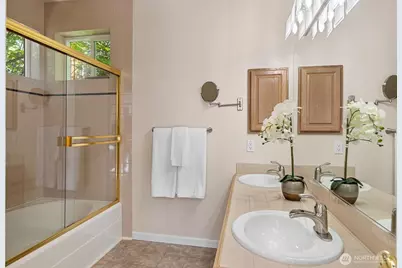 9804 NE Riverbend Drive #B-101, Bothell, WA 98011 - Photo 27