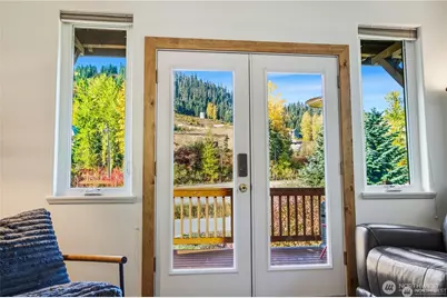 330 Keechelus Drive, Snoqualmie Pass, WA 98068 - Photo 9