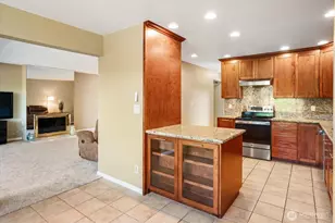 10823 Glen Acres Dr S, Seattle, WA 98168 - Photo 9