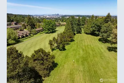 10823 Glen Acres Drive S #D, Seattle, WA 98168 - Photo 35