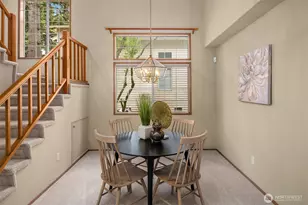 24213 SE 38th Pl, Sammamish, WA 98029 - Photo 7