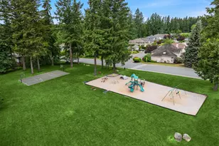 24213 SE 38th Pl, Sammamish, WA 98029 - Photo 35