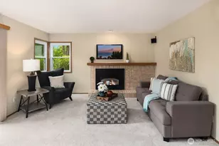 24213 SE 38th Pl, Sammamish, WA 98029 - Photo 15