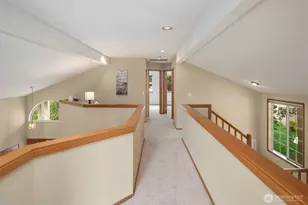 24213 SE 38th Pl, Sammamish, WA 98029 - Photo 17