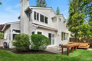 24213 SE 38th Pl, Sammamish, WA 98029 - Photo 29