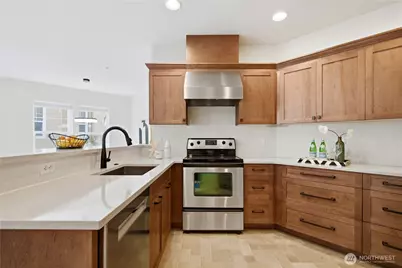 22669 NE Alder Crest Drive #201, Redmond, WA 98053 - Photo 11