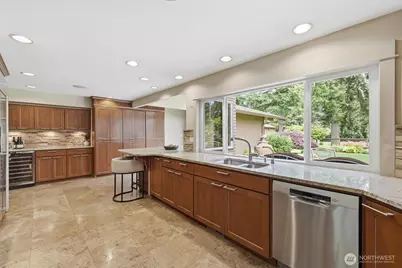216 131st Avenue NE, Bellevue, WA 98005 - Photo 7