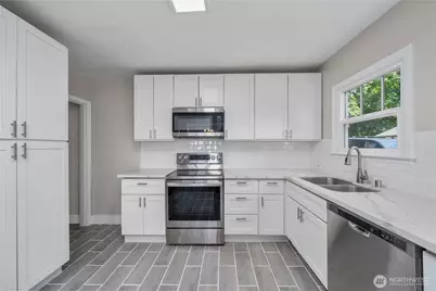 7409 Steilacoom Boulevard SW, Lakewood, WA 98499 - Photo 13