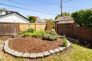 7754 Jones Ave NW, Seattle, WA 98117 - Photo 33
