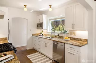7754 Jones Ave NW, Seattle, WA 98117 - Photo 11