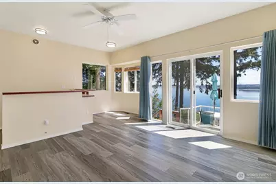 10125 Totem Way, Anderson Island, WA 98303 - Photo 21