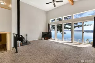 10125 Totem Way, Anderson Island, WA 98303 - Photo 11
