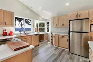 10125 Totem Way, Anderson Island, WA 98303 - Photo 7
