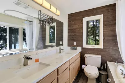 10125 Totem Way, Anderson Island, WA 98303 - Photo 15