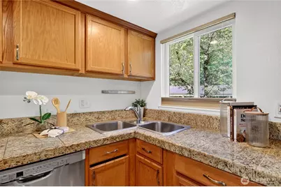 7370 West Lake Sammamish Parkway #2-106, Redmond, WA 98052 - Photo 7