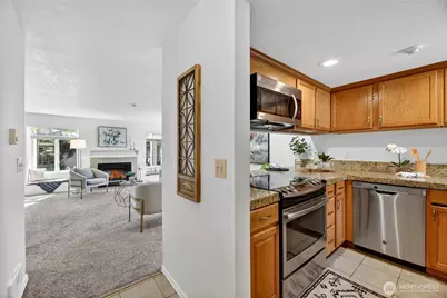 7370 West Lake Sammamish Parkway #2-106, Redmond, WA 98052 - Photo 3