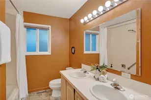 224 Forest Ln, Bellingham, WA 98225 - Photo 17